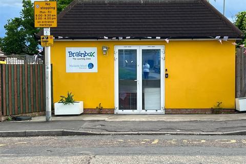 Mixed use to rent, 157-159 St. Barnabas Rd Woodford Green IG8 7DG