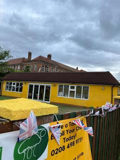Mixed use to rent, 157-159 St. Barnabas Rd Woodford Green IG8 7DG