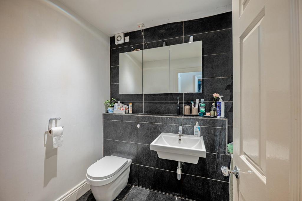 Flat 1 7 Mount Beacon BA1 5 QP-14.jpg