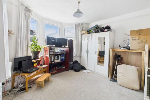 undefined, St. Georges Road, Worthing BN11 2DS