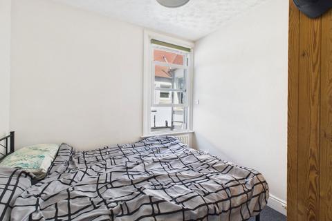 undefined, St. Georges Road, Worthing BN11 2DS