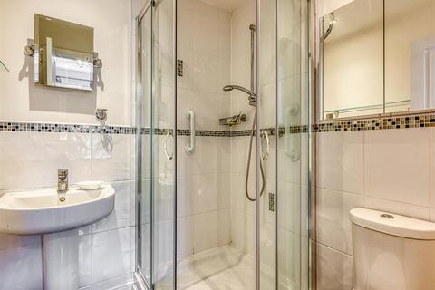 6 Stanham Close, Wombourne, Wolverhampton, WV5 9JL
