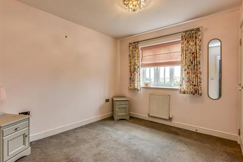 6 Stanham Close, Wombourne, Wolverhampton, WV5 9JL