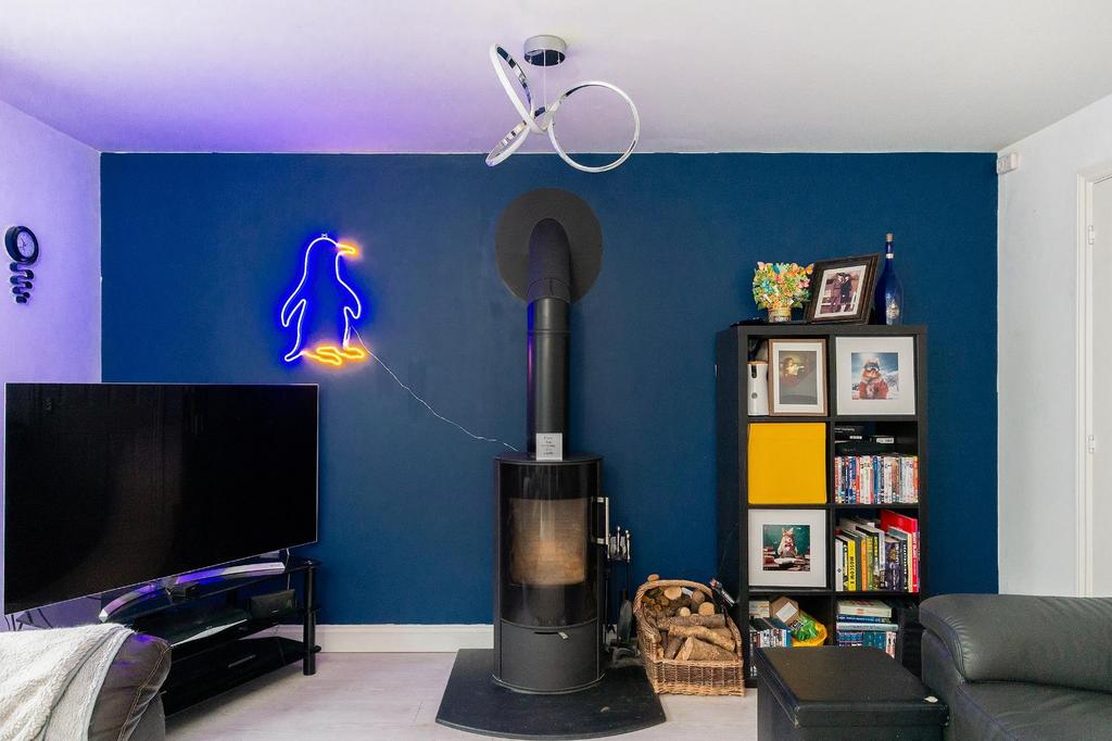 2 G8 CWCV - Living Room B.jpg