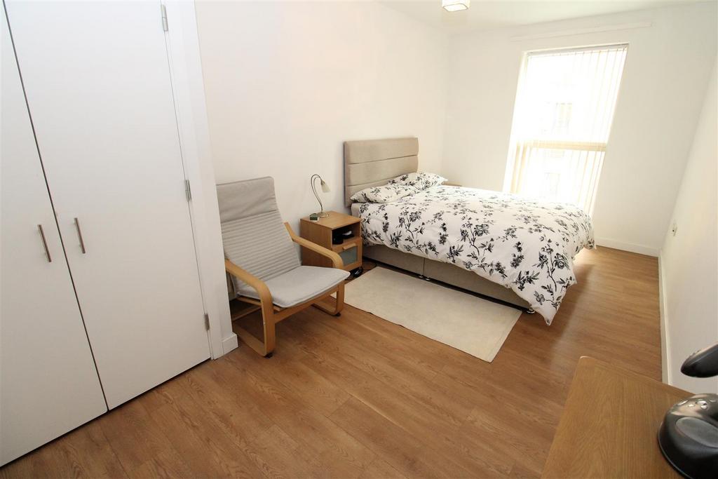 Bedroom 1.JPG