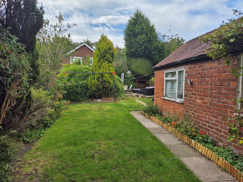 176 Garden 1.jpg