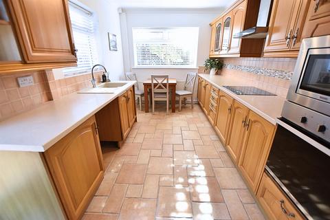 3 bedroom bungalow for sale, Seaford Road, Cleethorpes DN35