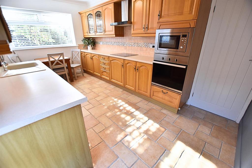Kitchen diner