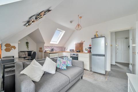 1 bedroom flat for sale, Village Gate, 47-49 Laleham Road, Shepperton, TW17