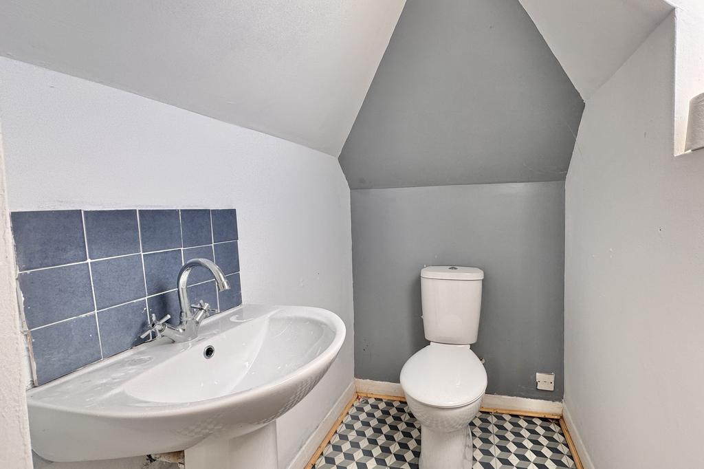 Attic room WC