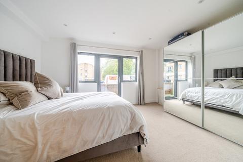 Flat 1, Berkeley Court, 48 Masons Hill, Bromley, BR2 9JG