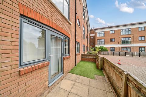 Flat 1, Berkeley Court, 48 Masons Hill, Bromley, BR2 9JG
