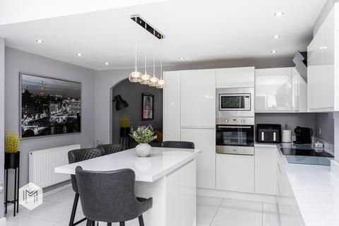 12 Stonebridge Close, Lostock, Bolton, BL6 4RA