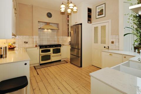 80 Drumlanrig Street, Thornhill, DG3 5LY