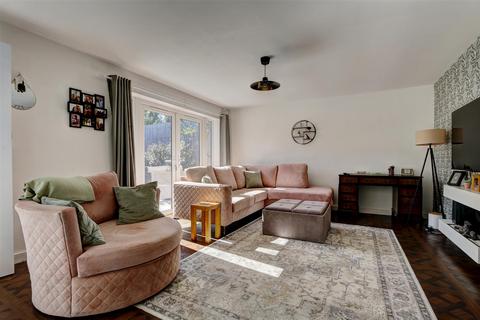 3 Beald Way, Ely, CB6 3DA