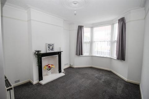 3 bedroom terraced house for sale, Fairfax Drive, Westcliff-On-Sea