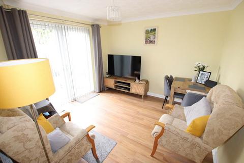 3 bedroom semi-detached house for sale, Alton Park Road, Clacton on Sea,  CO15