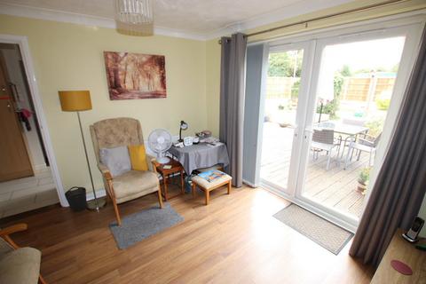 3 bedroom semi-detached house for sale, Alton Park Road, Clacton on Sea,  CO15