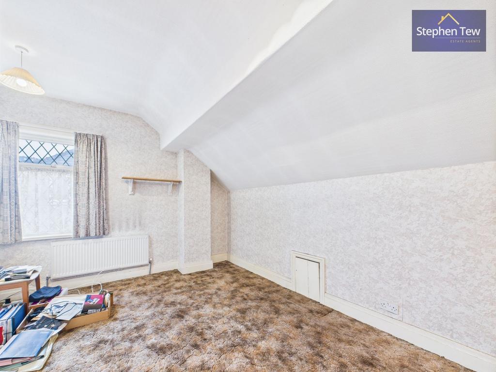 Loft Room 2