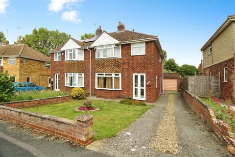Sunningdale Road, Swindon, SN25