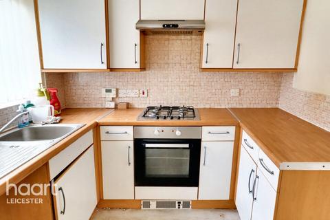 2 bedroom terraced house for sale, Carrington Road, Leicester