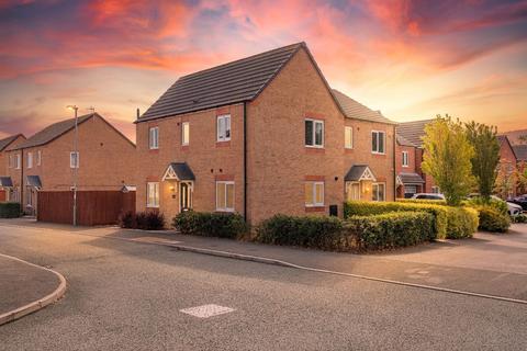3 bedroom semi-detached house for sale, Poplar Court, Penyffordd, CH4