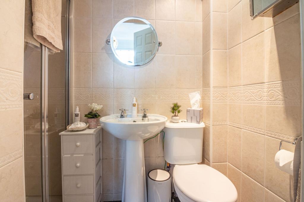 En-suite shower room