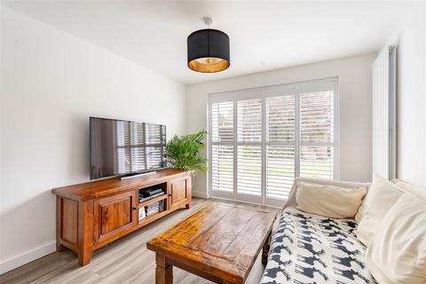 3 bedroom detached house for sale, Luton Road, Wilstead
