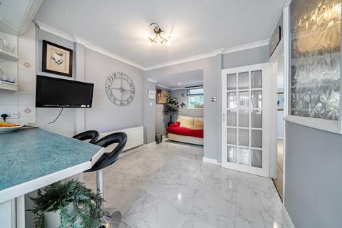 111 Chobham Road, Frimley, Camberley, GU16 8PT