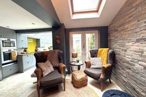 4 bedroom semi-detached house for sale, Marden, Kent