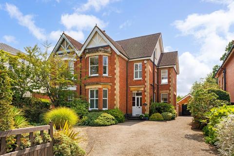 undefined, Battledown Approach, Cheltenham, Gloucestershire, GL52