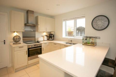 2 Carr Field Close, Pickering, YO18 8EZ