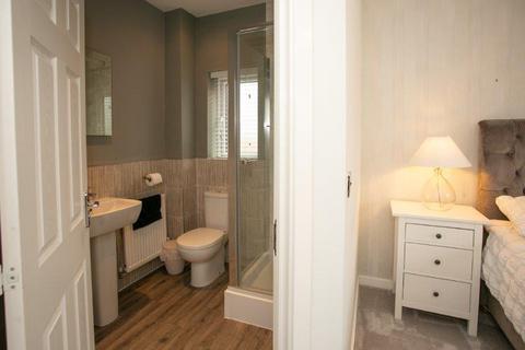 2 Carr Field Close, Pickering, YO18 8EZ
