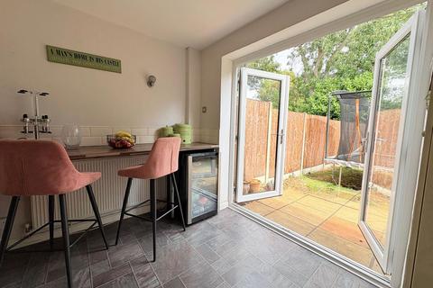 3 bedroom end of terrace house for sale, Connaught Close, Hemel Hempstead, HP2