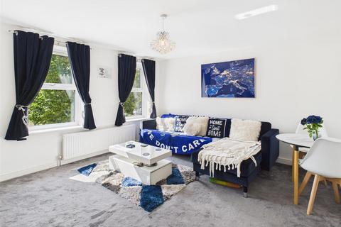 undefined, Dove Place, Aylesbury HP19