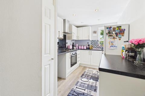 undefined, Dove Place, Aylesbury HP19