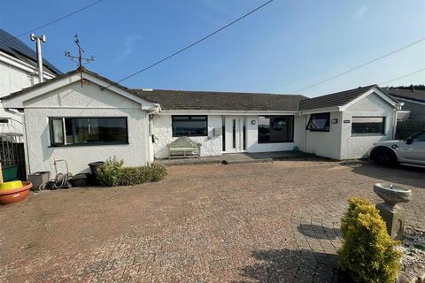 4 bedroom bungalow for sale