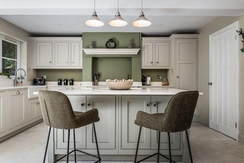 Barton House Crouch Lane, Winkfield, Windsor, SL4 4TL