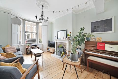 3 bedroom terraced house for sale, Antill Road, London