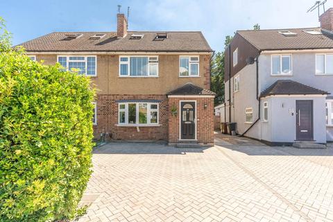 4 bedroom semi-detached house for sale - Bushey Heath, Bushey, Bushey Heath, WD23