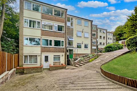 undefined, Richmond Court, Richmond Hill, Luton, Bedfordshire, LU2 7JJ