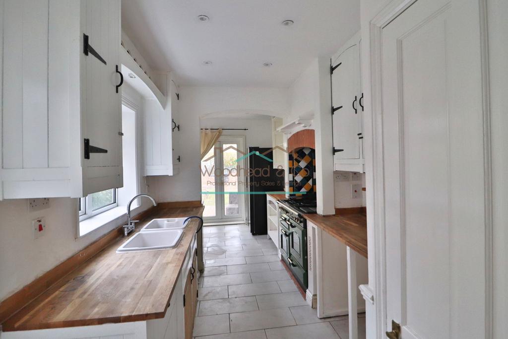 Clinton Kitchen1