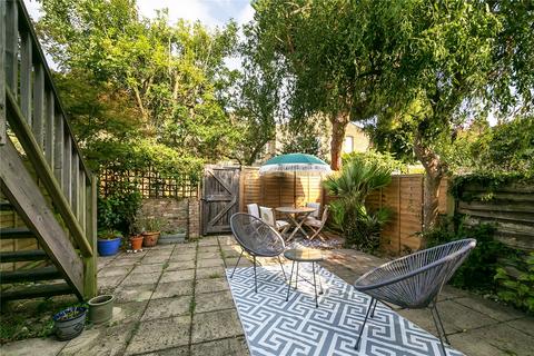 2 bedroom maisonette for sale, Kenley Road, St Margarets, Twickenham, TW1