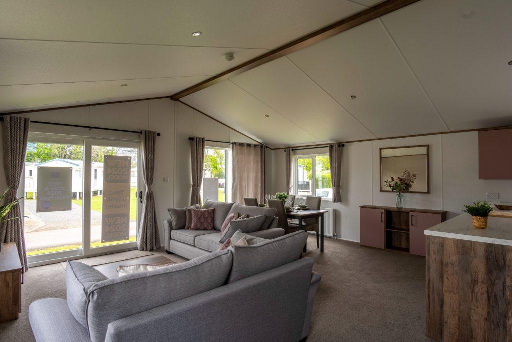 CAR0063237 - Luxury Lodge