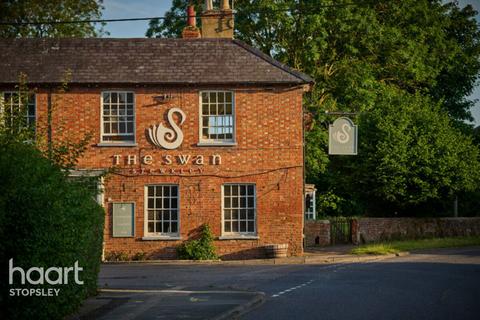 4 bedroom detached house for sale, Wing Road, Stewkley Village