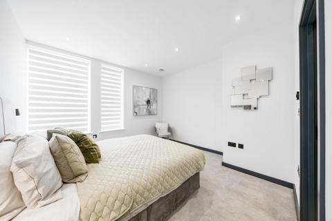 undefined, Chertsey, Surrey, KT16