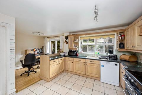 undefined, Abergavenny Gardens, Crawley RH10