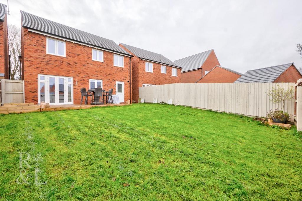 9 Ivatt Close (3).jpg