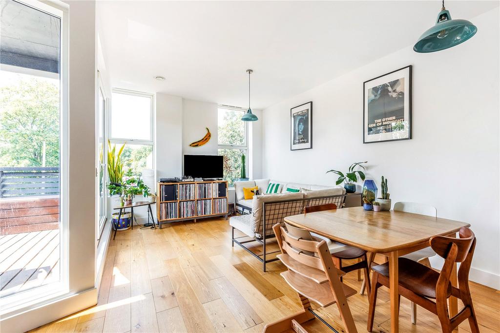 Reception/Kitchen