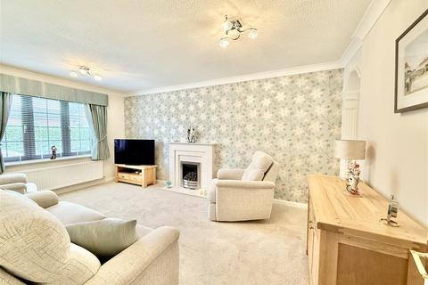 4 bedroom detached house for sale, Nickleby Road, Chelmsford
